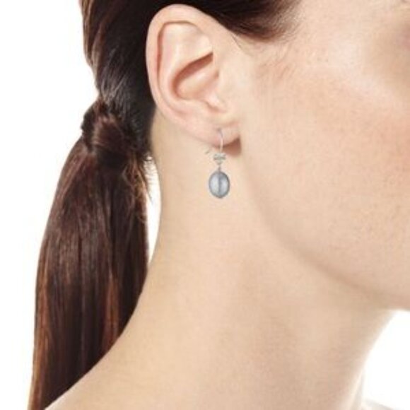 TORY BURCH ? Silver Gray Pearl Drop Logo Earrings - Picture 2 of 4